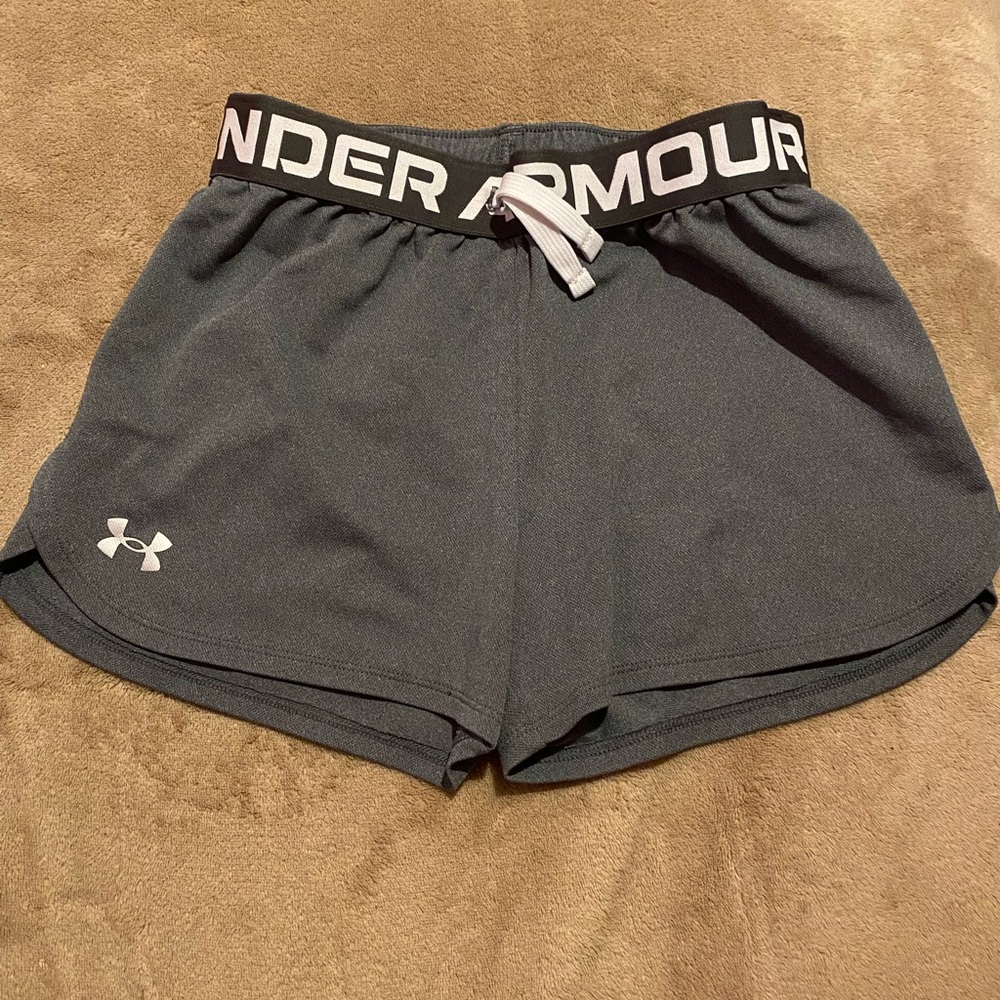 Girls Under Armour shorts